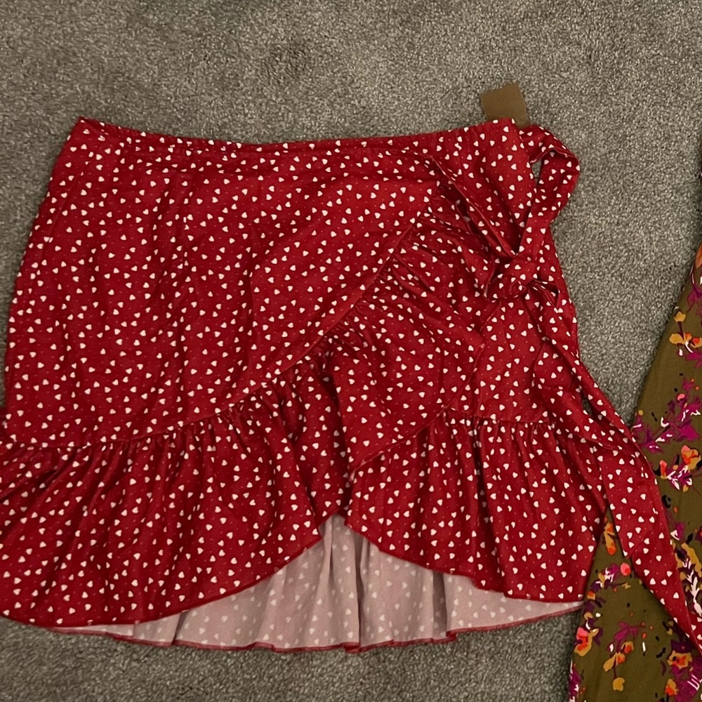 SHEIN Red Heart Print Wrap Skirt